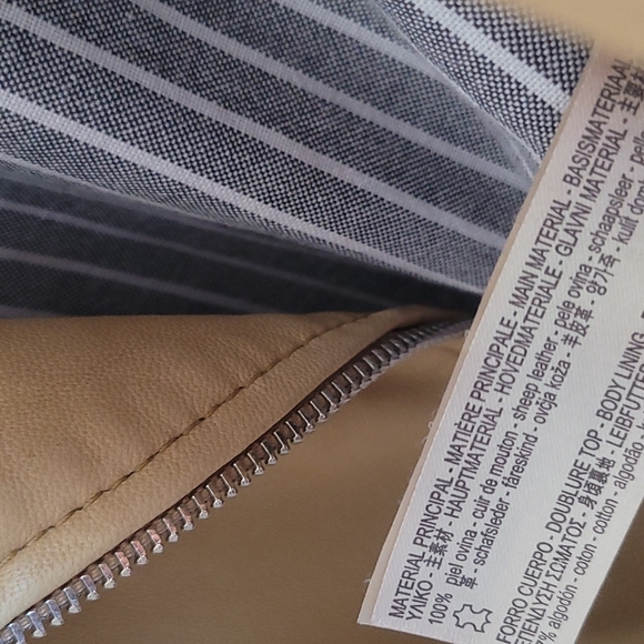 Jacket Massimo Dutti genuine sheep leather jacket, Color Cream Yellow, Size XS - Picture 7 of 15